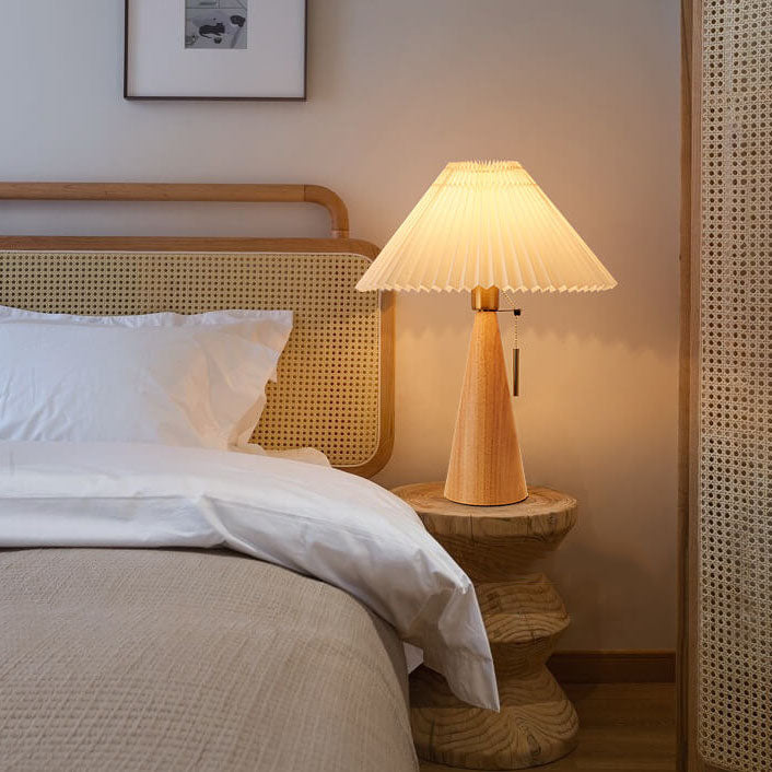 Hinoki Pleated Table Lamp