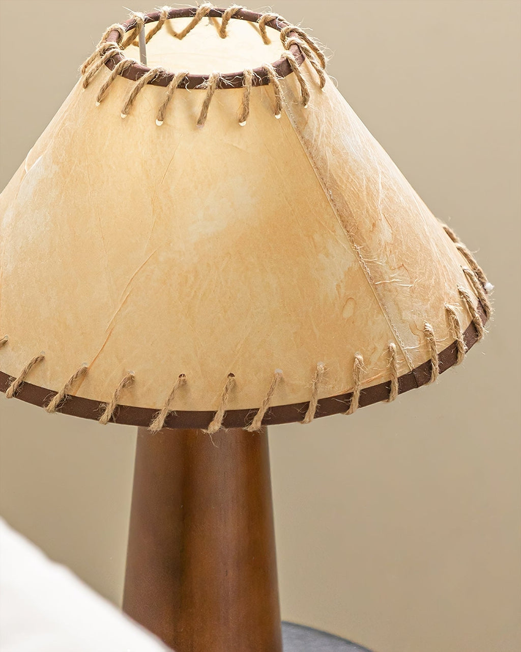 Dovel Wood Table Lamp