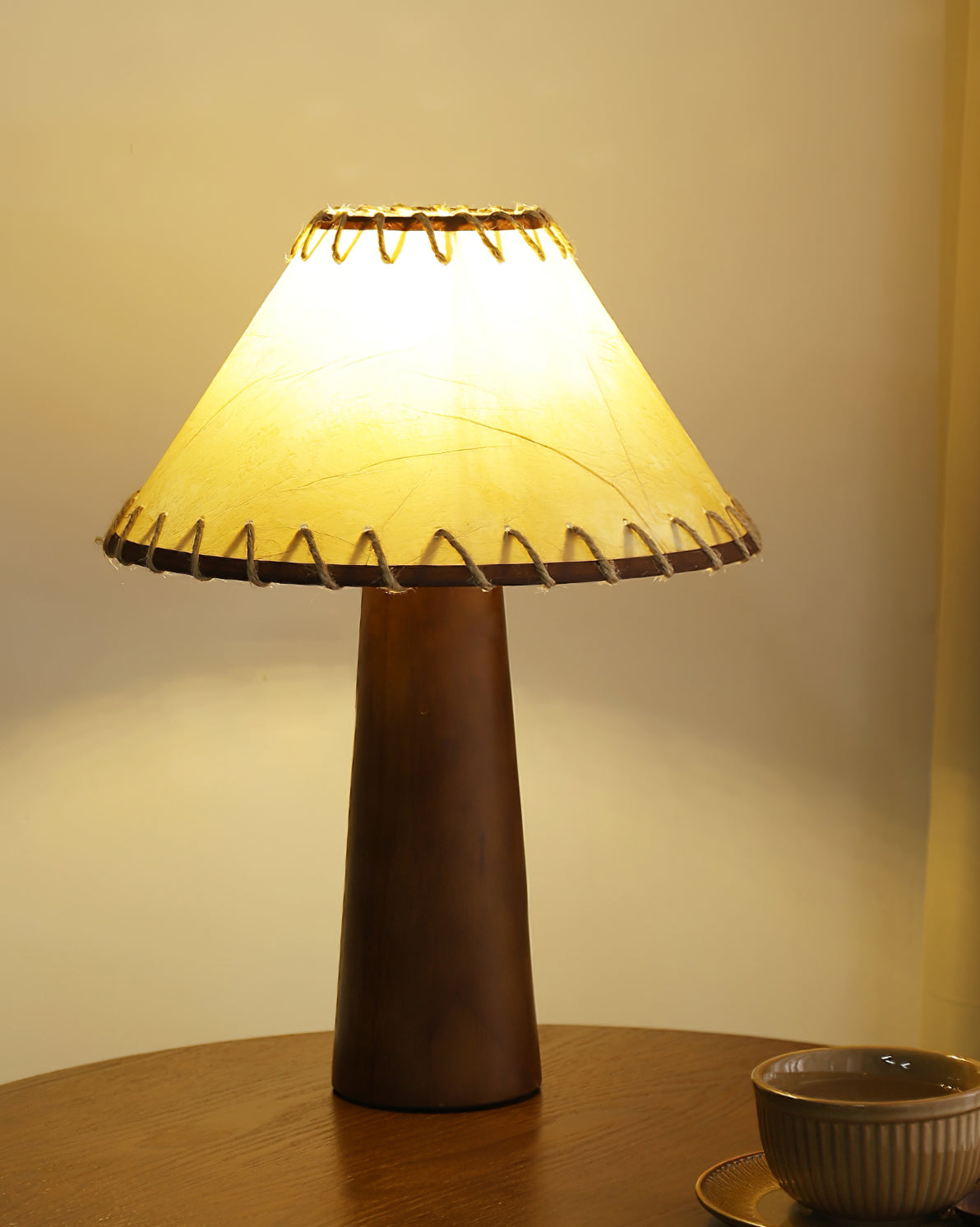 Dovel Wood Table Lamp
