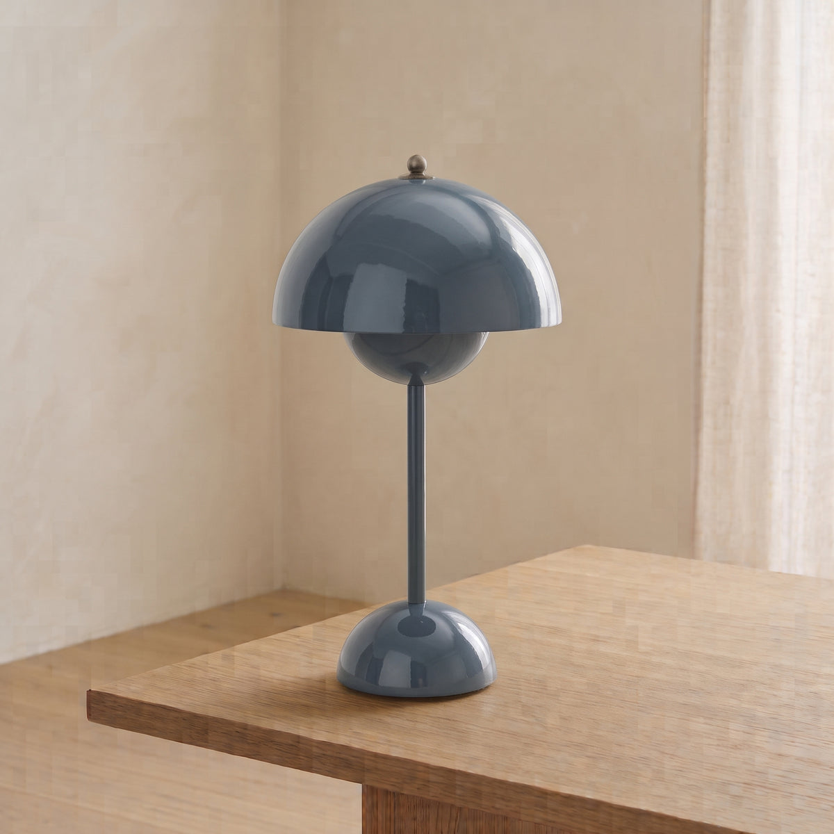 Kaivo Cordless Table Lamp