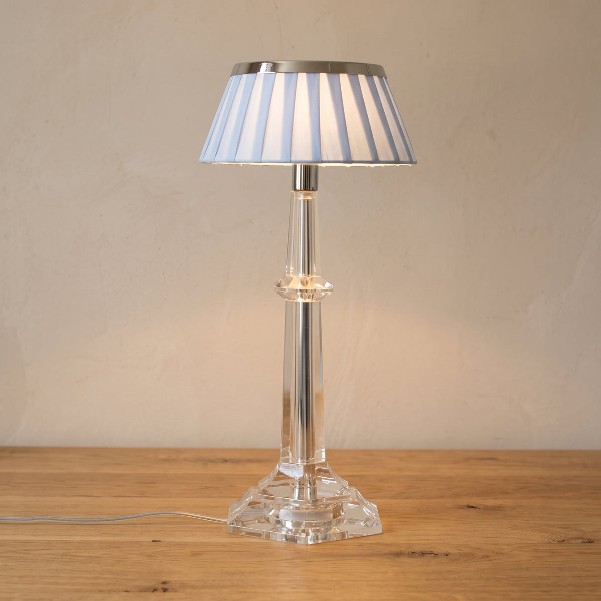 Valmora Pleated Table Lamp