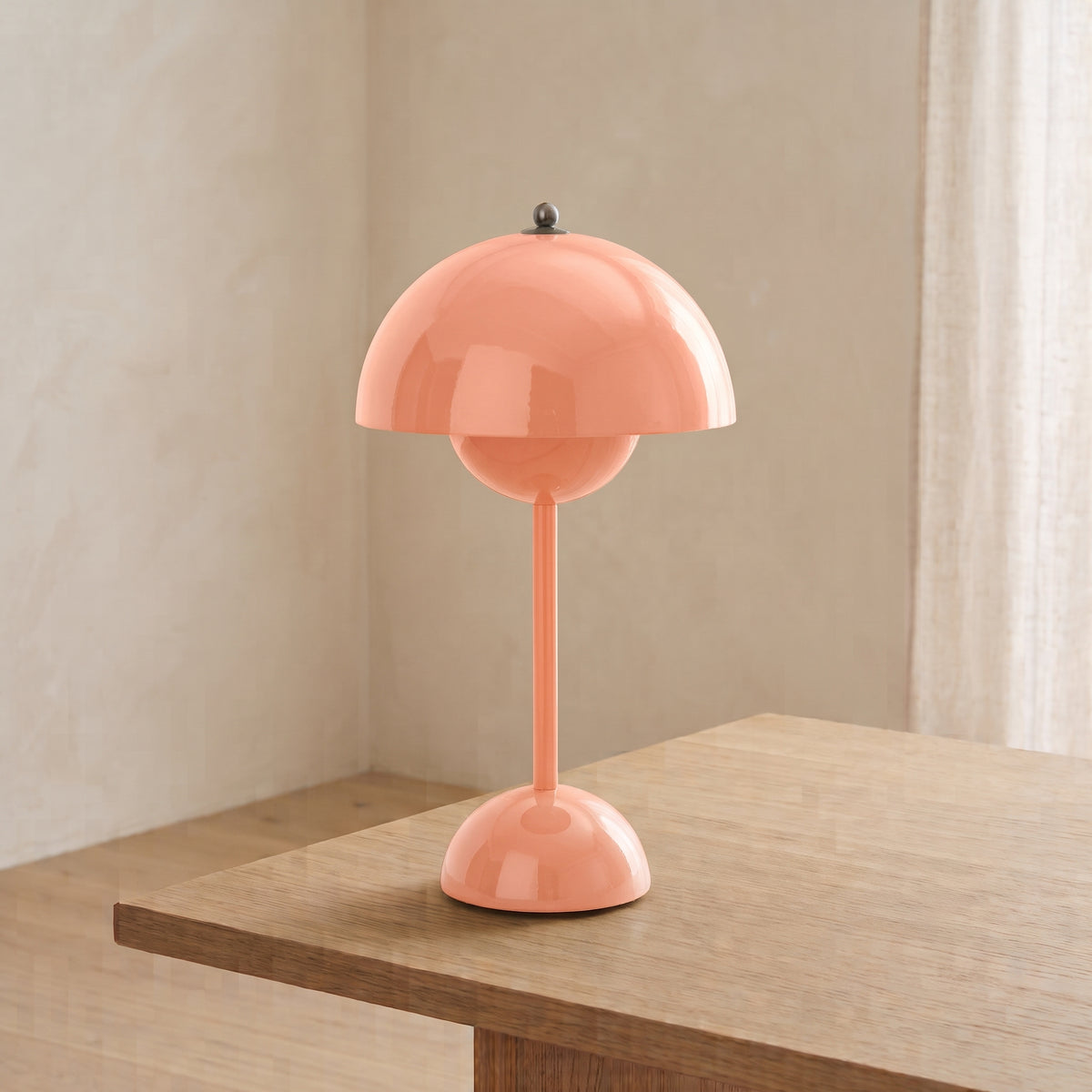 Kaivo Cordless Table Lamp