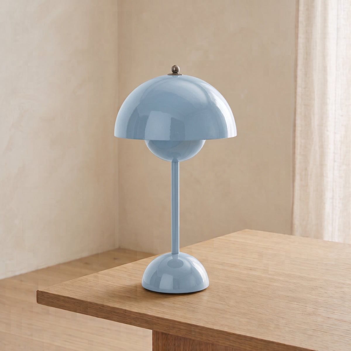 Kaivo Cordless Table Lamp