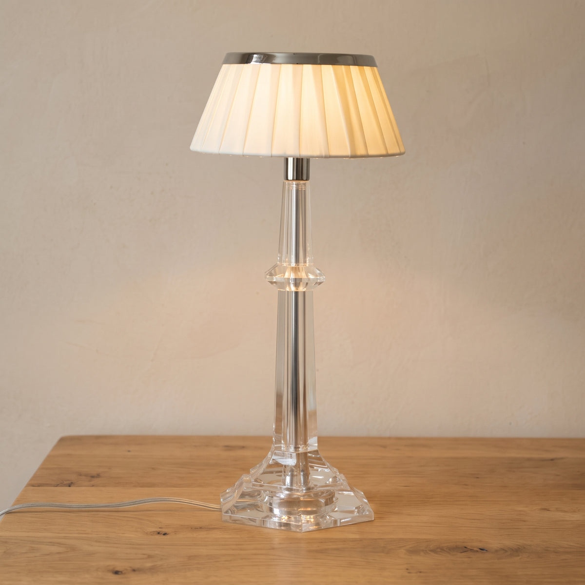 Valmora Pleated Table Lamp