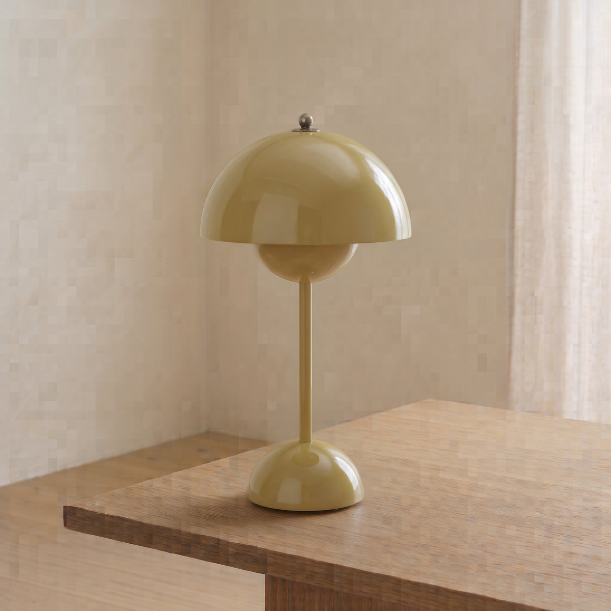 Kaivo Cordless Table Lamp