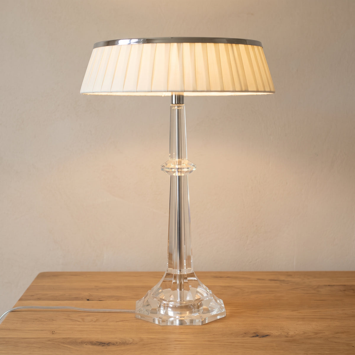 Valmora Pleated Table Lamp