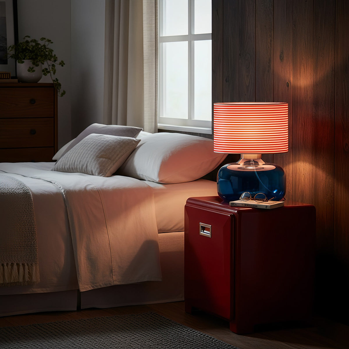 Gemi Glass Table Lamp