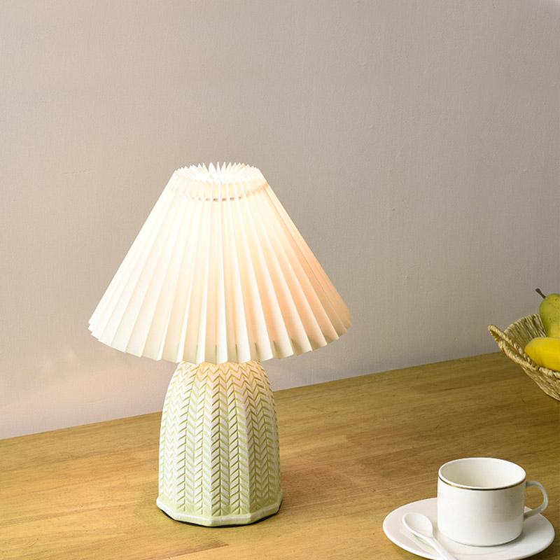 Ilsa Pleated Table Lamp