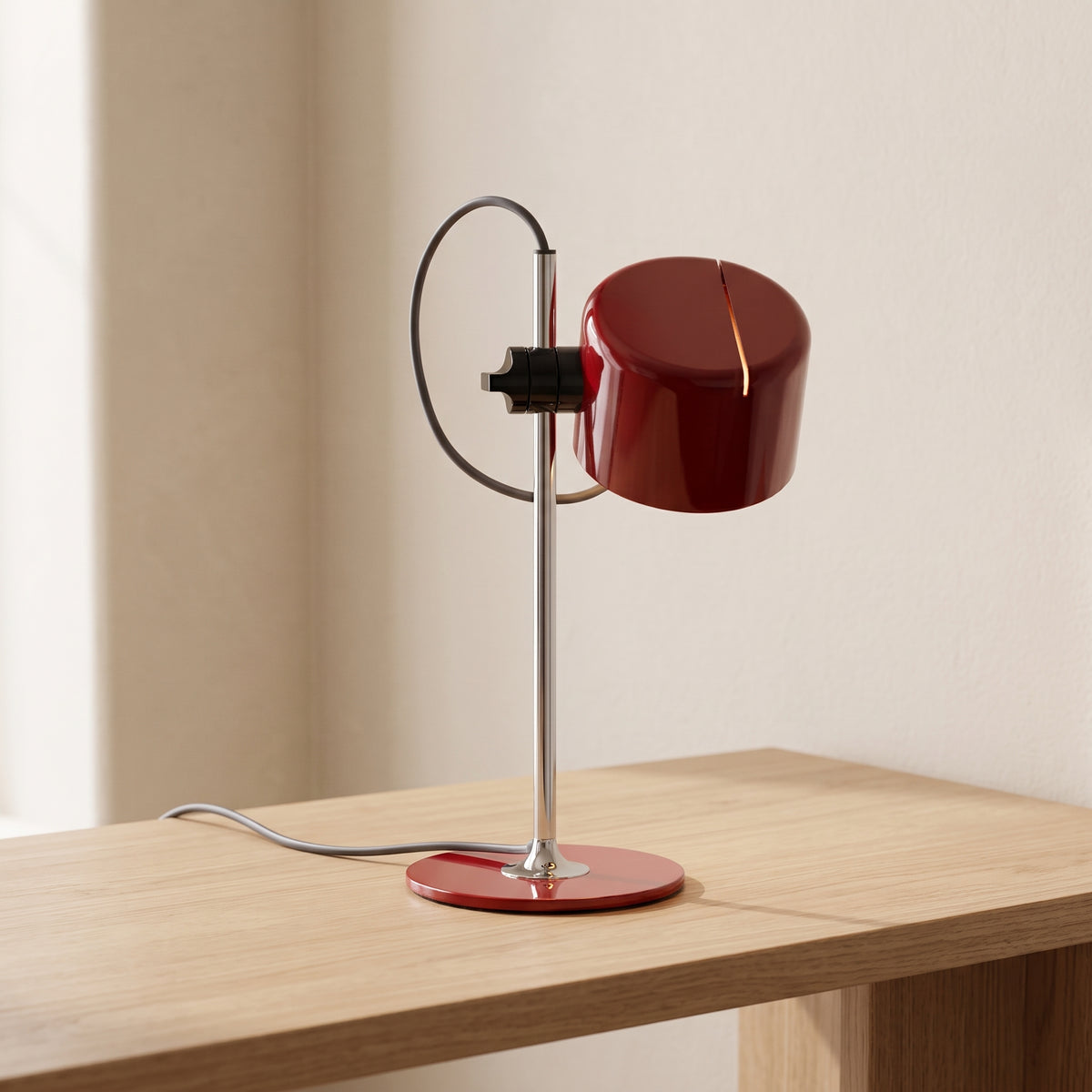 Coupe Table Lamp - red