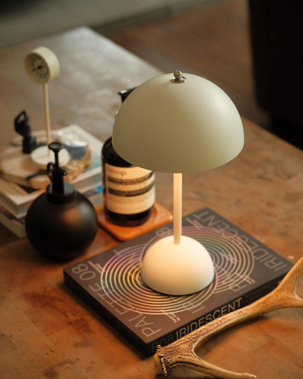 Kaivo Cordless Table Lamp - view 20