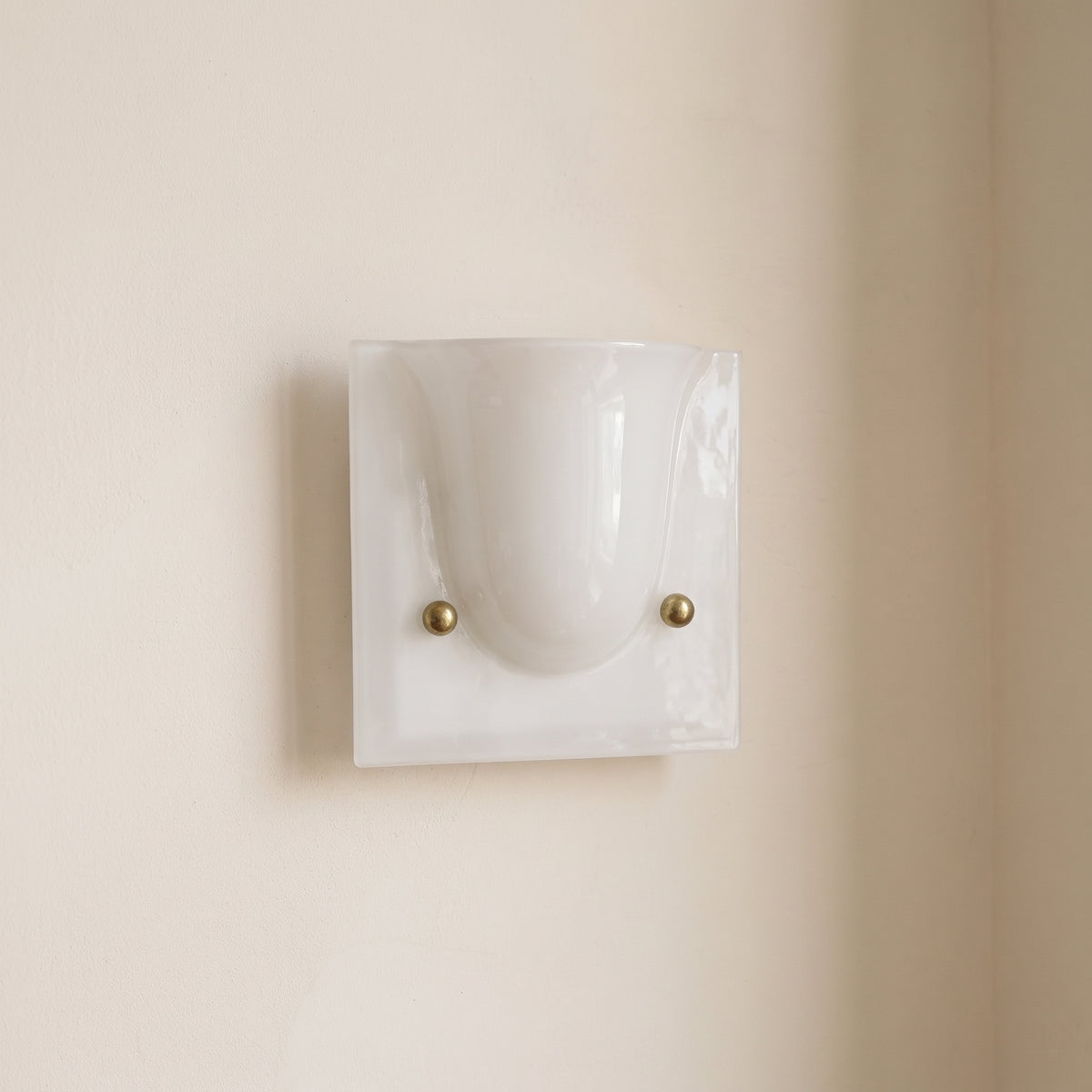 Mollo Wall Sconce - gallery image 01