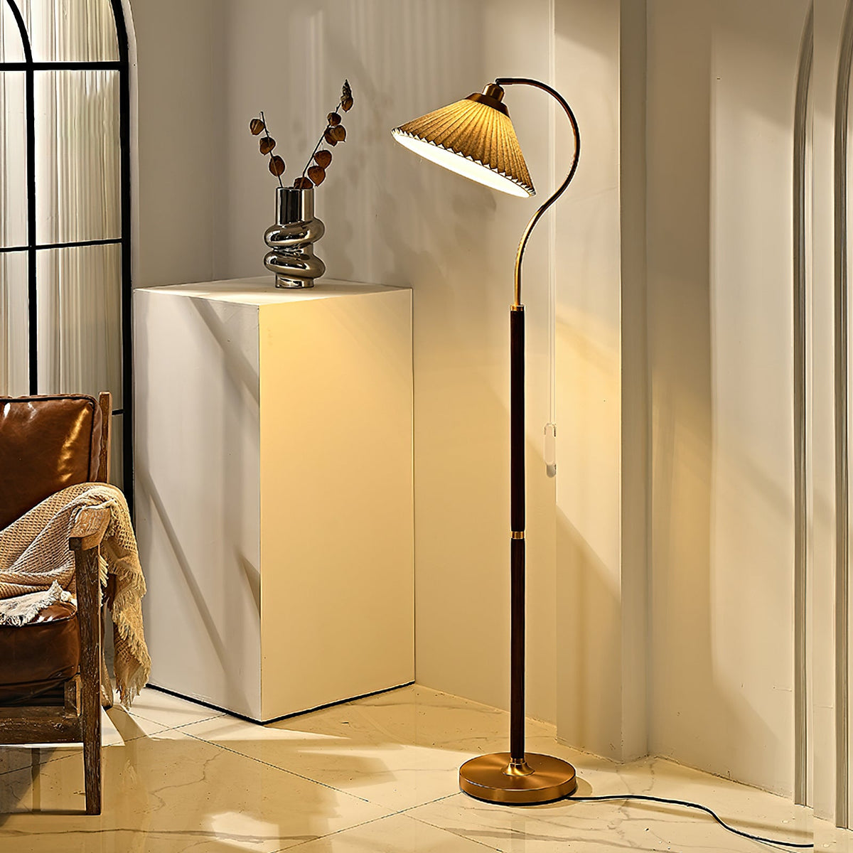 Pleato Pleated Floor Lamp - view 07